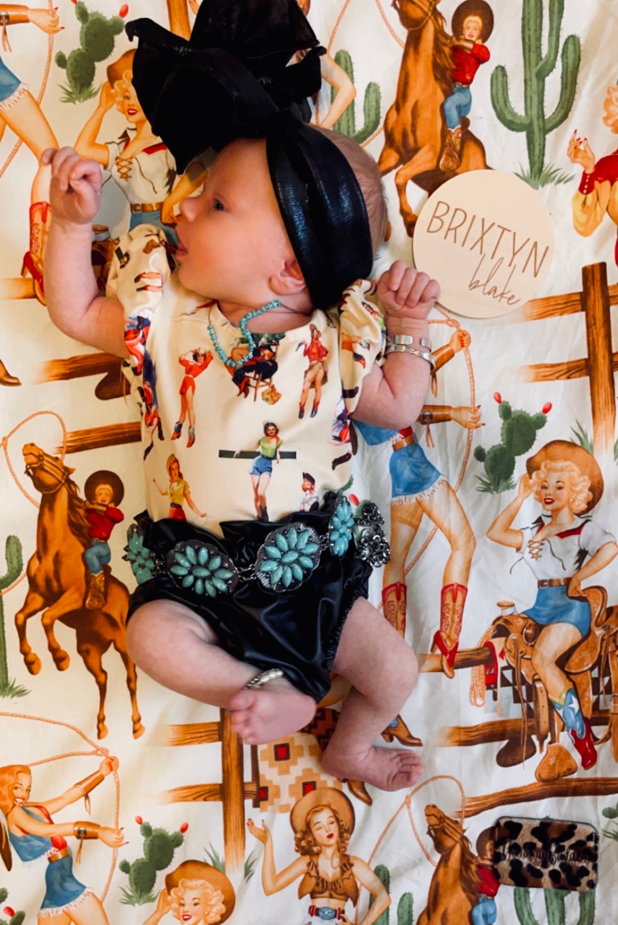 Bubble Sleeve Vintage Cowgirl top